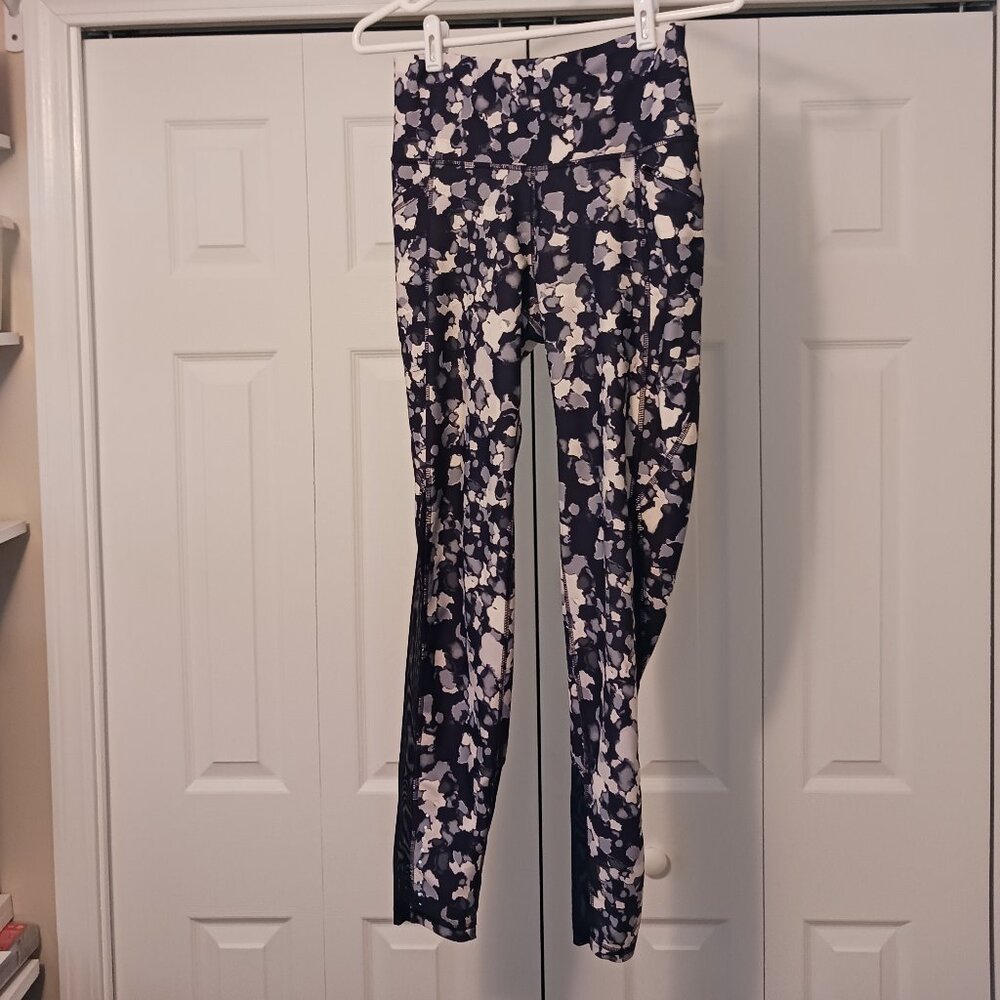 #228 3/$18 - Old Navy Blue/Gray Leggings Size M
